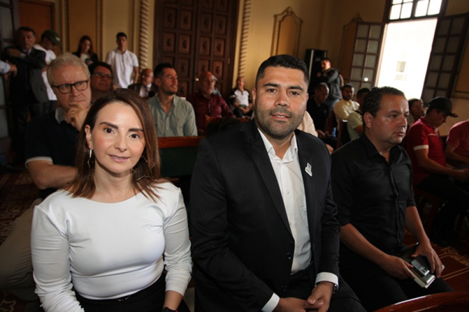 Fotos | Argemiro Idárraga | LA PATRIA Andrea Giraldo, Sebastián Merchán Zuluaga, alcalde de Aranzazu, y Jorge Iván Cardona.