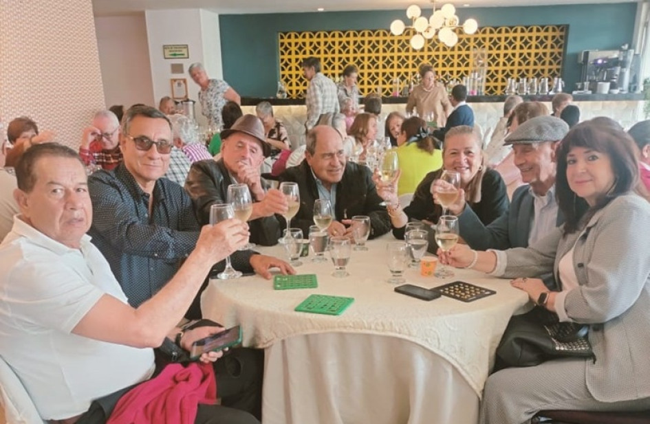 Jairo Calderón, Carlos Arias, José Hernán Cano, Alberto Betancurt, Marleny Montes, Germán Gabriel Corredor y Lucy Amparo Gil.