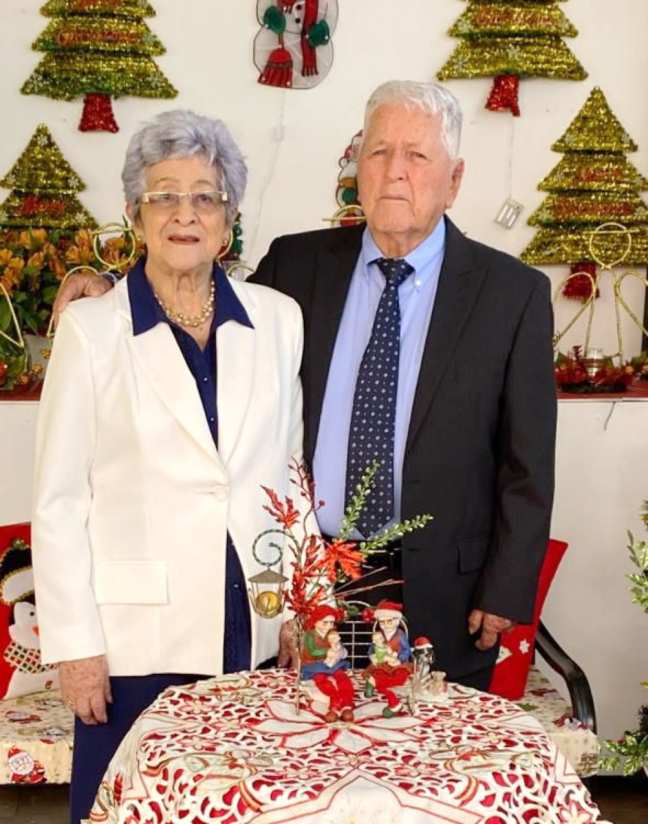 Foto | Lector | LA PATRIA ​​​​​​​José Jesús Marín, conocido cariñosamente como el Mono Marín, y María Oliva Marulanda, de 91 años, celebraron 67 años de matrimonio. Sus hijos César Augusto, Luz Elena, Óscar Jhonny y Néstor Mario les rindieron un sentido homenaje con la celebración de una santa eucaristía, seguida de una reunión familiar en su honor.