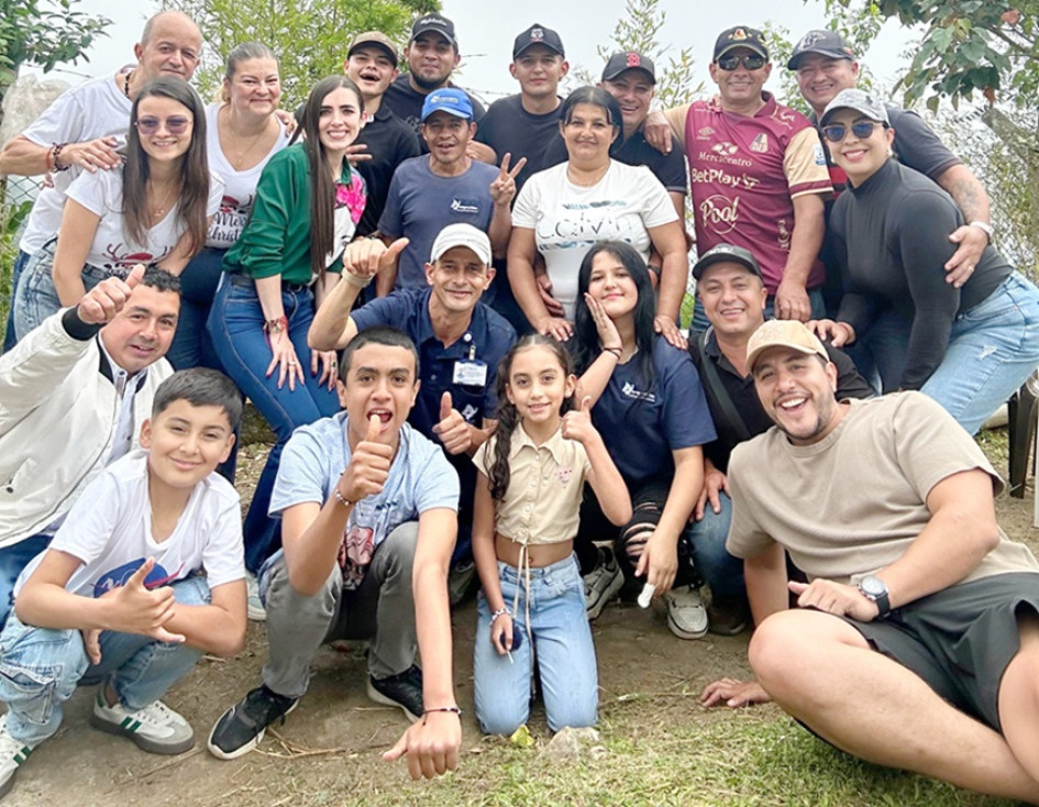 Foto | Henry Giraldo | LA PATRIA Trabajadores de Empocaldas y sus familias disfrutando de un momento de alegría y convivencia en este evento organizado por la empresa.