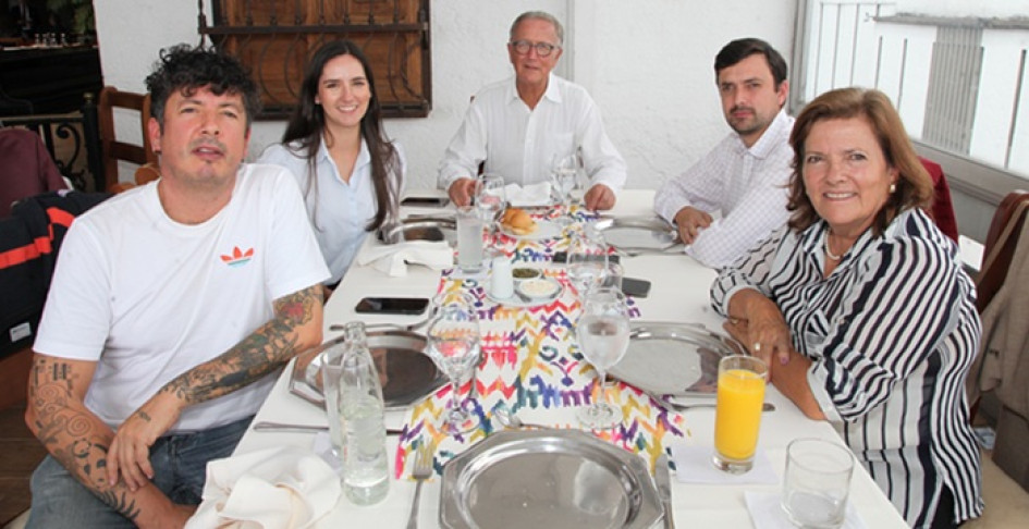 Santiago Dussan López, Camila Villegas Giraldo, Álvaro Dussan Luberth, Juan Martín Dussan López y Patricia López Villegas.