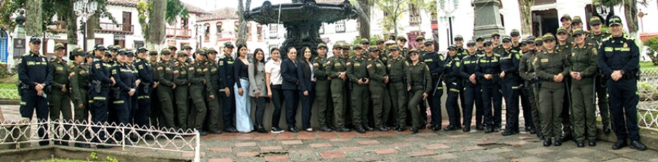 Foto | Cortesía Willman Vasquéz | LA PATRIA La celebración del Día Internacional de la Mujer en Salamina (Caldas) se realizó el pasado 18 de marzo donde homenajearon a 59 mujeres que laboran en la jurisdicción del norte del departamento cumpliendo sus labores como policías.