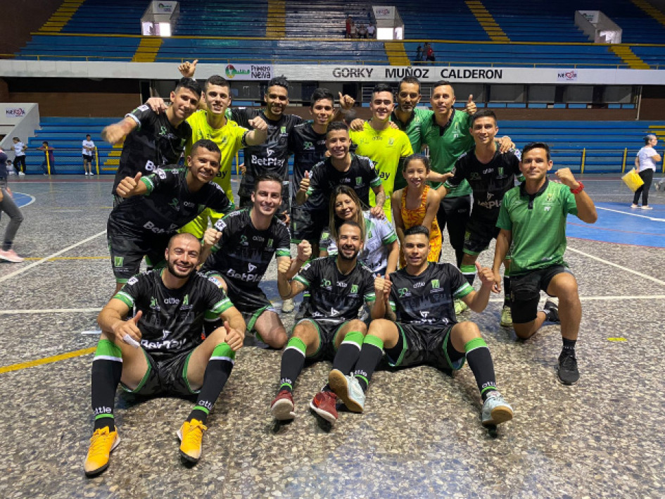 La celebración de la U. Manizales por su clasificación a semifinales.