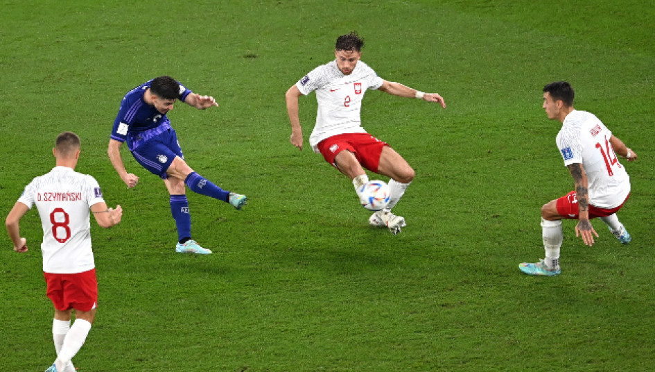 La jugada del gol de Julián Álvarez que selló la victoria de Argentina (0-2) frente a Polonia.