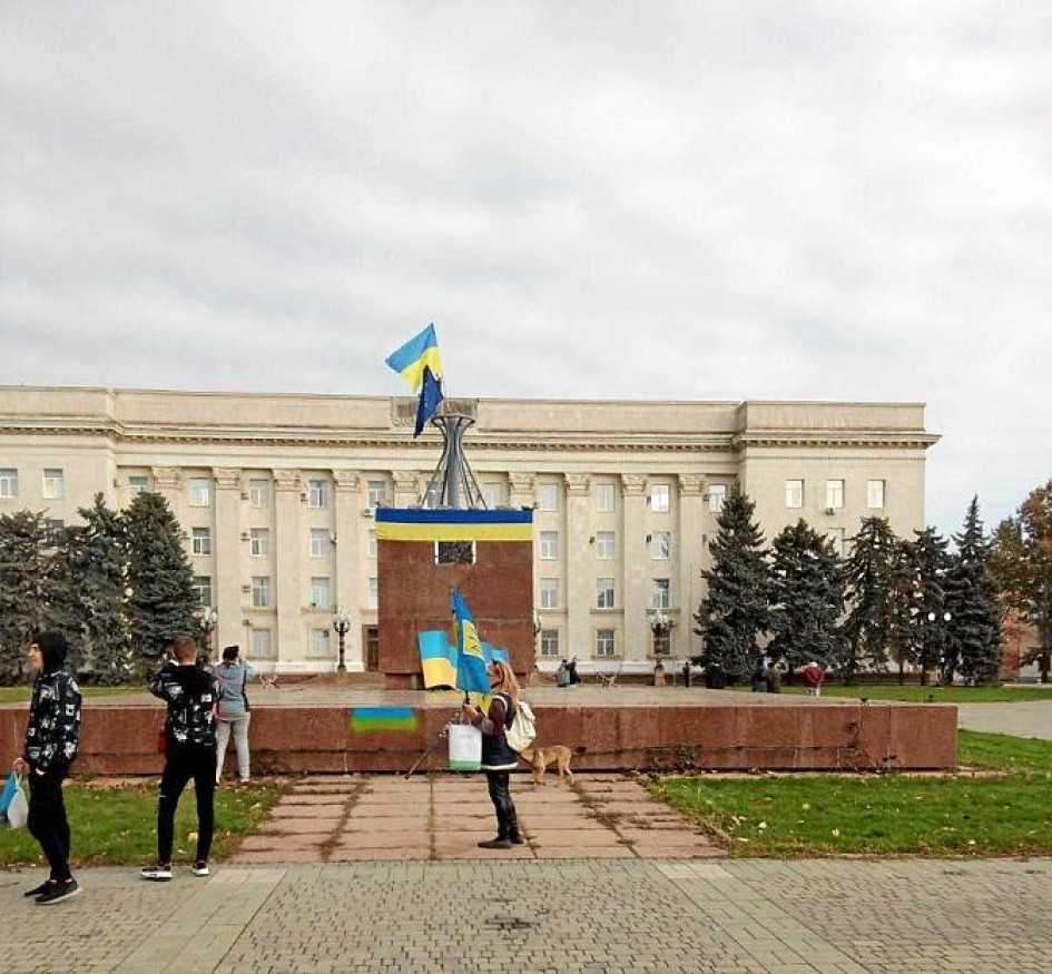 Foto | @nachomdeo | LA PATRIA En la ciudad de Jersón ya ondea la bandera ucraniana.