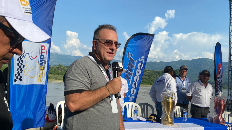 César Alzate, alcalde de La Dorada.