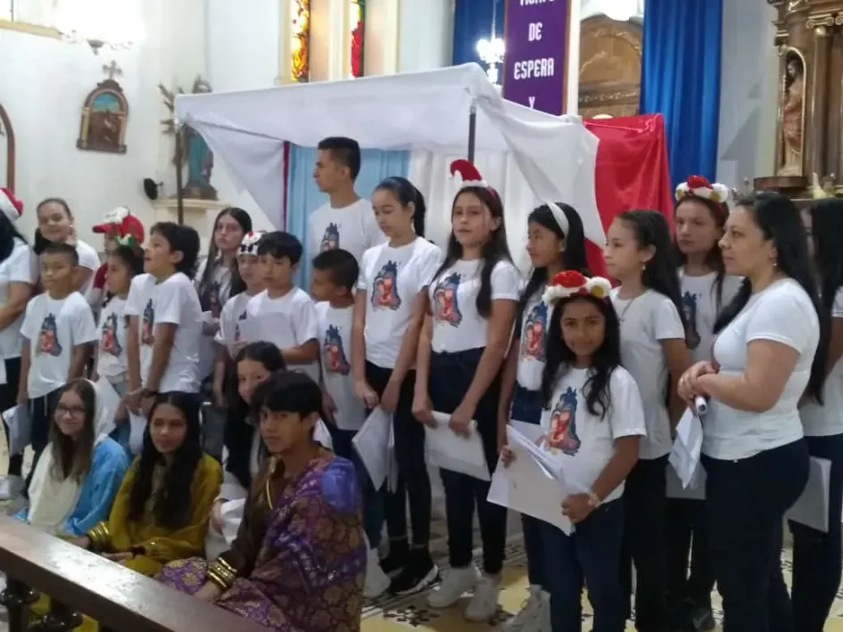 En el templo San José de Pácora se hacen las novenas de Aguinaldo con madrugón, a las 6:00 a.m. antes de la primera misa del día. La actividad la coordinan los sacerdotes, con coros.