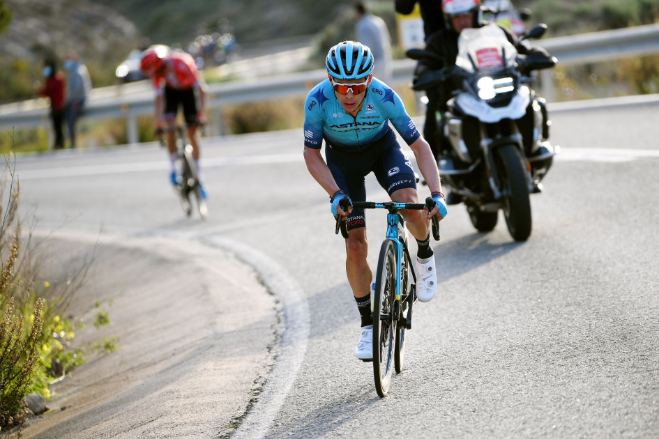 El escarabajo nacional estaría involucrado en una red de dopaje.