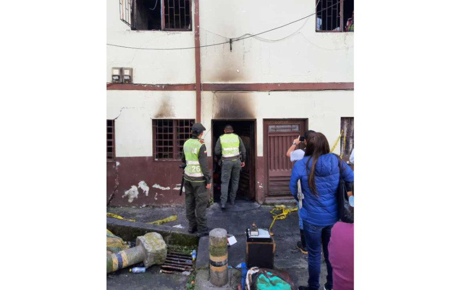El Cuerpo Oficial de Bomberos acudió con 15 unidades, dos máquinas extintoras, un carrotanque y una ambulancia.