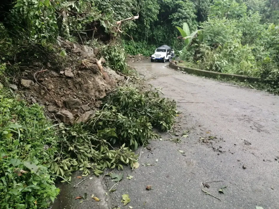 Este es el sector en la vía La Linda - La Cabaña en donde se presentó el deslizamiento. 