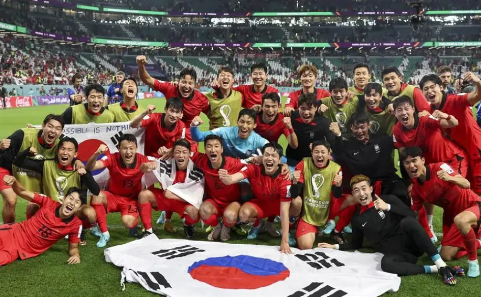 Corea del Sur le ganó 2-1 a Portugal y se metió a la fiesta de los octavos de final