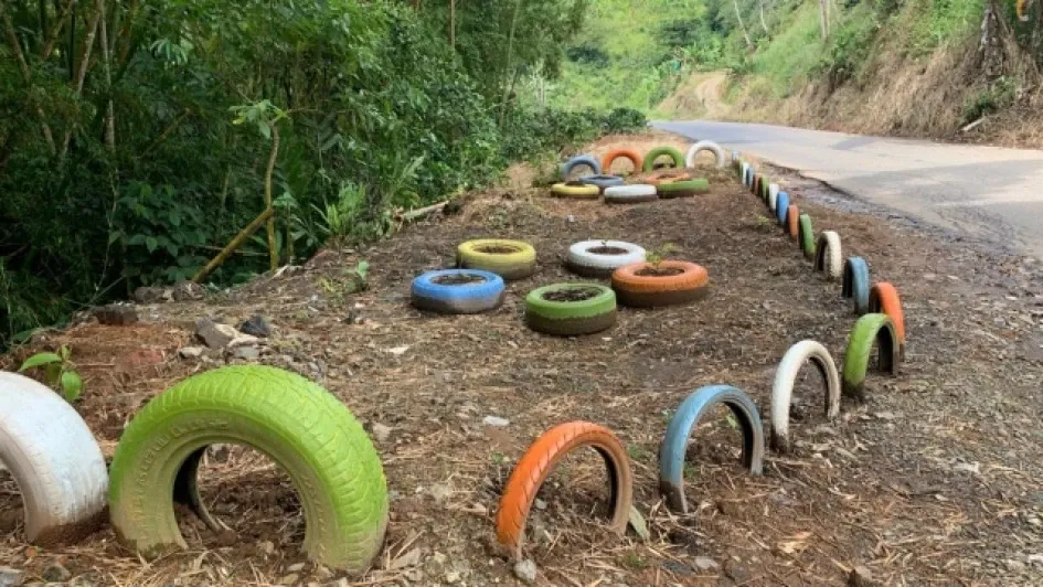 Aspecto de la entrada a la vereda La Magdalena, luego de la intervención.