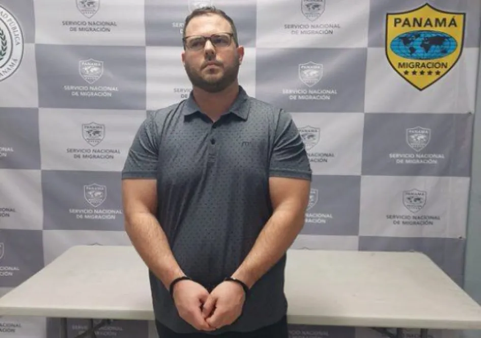 Él es Poulos John Nelson, pareja sentimental y sospechoso del asesinato de la DJ Valentina Trespalacios.