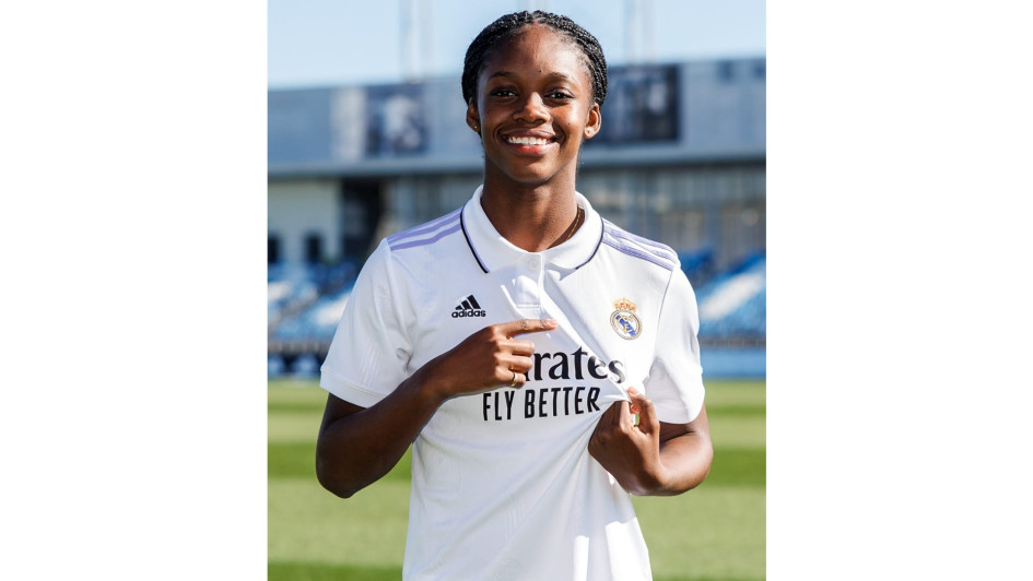 La futbolista vallecaucana firmó un contrato por tres temporadas en el cuadro español.