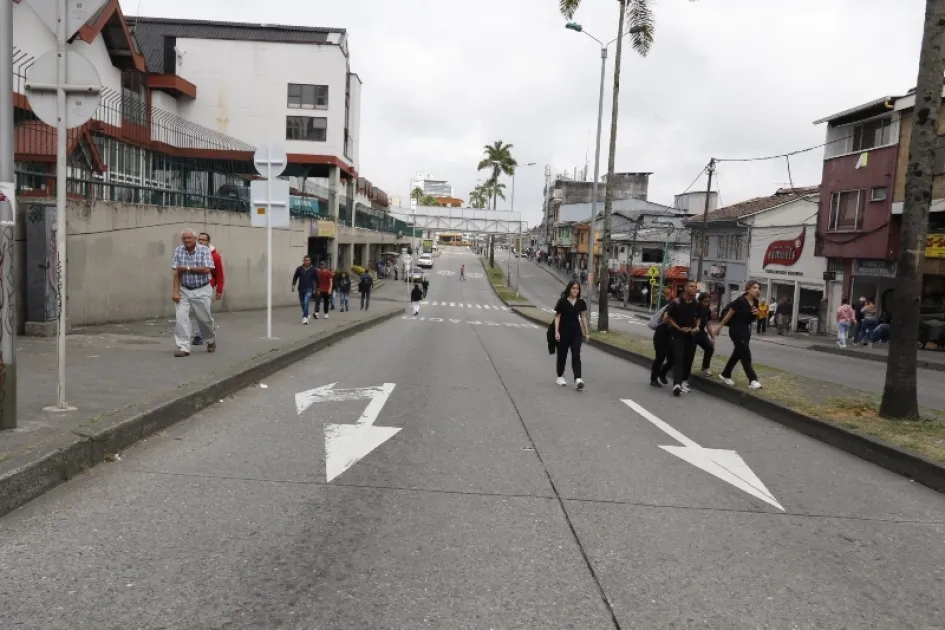 Foto | Darío Cardona | LA PATRIA  Esta es la calle 19, en donde la Alcaldía de Manizales planea construir un bulevar.