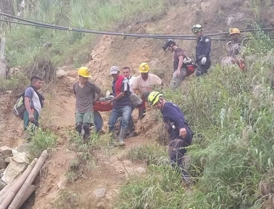 Traslado de minero herido en Marmato