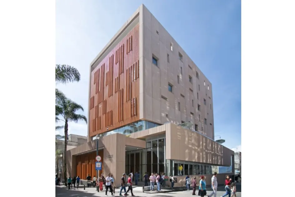 El Banco de la República destacará a 10 escritoras centenarias del Gran Caldas