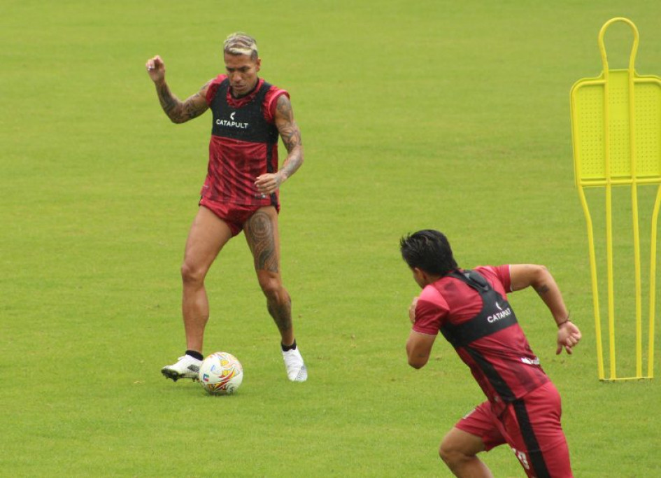 La nómina principal del Once Caldas se quedó en Manizales, preparando el clásico de mañana con el Pereira. Será el 215.