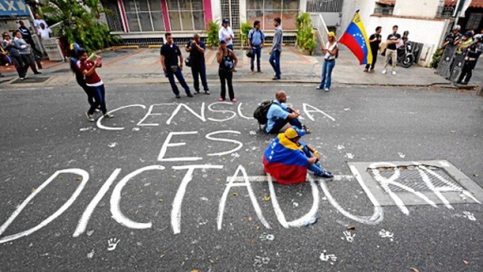 A los bloqueos la ONG sumó también como formas de censura en línea las reiteradas fallas en el servicio eléctrico.