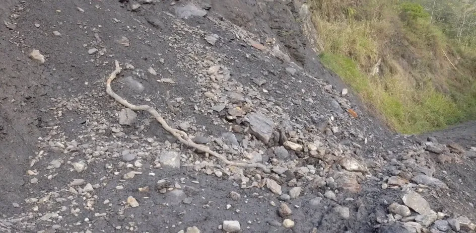 Vía San Bartolomé-La Felisa está cerrada