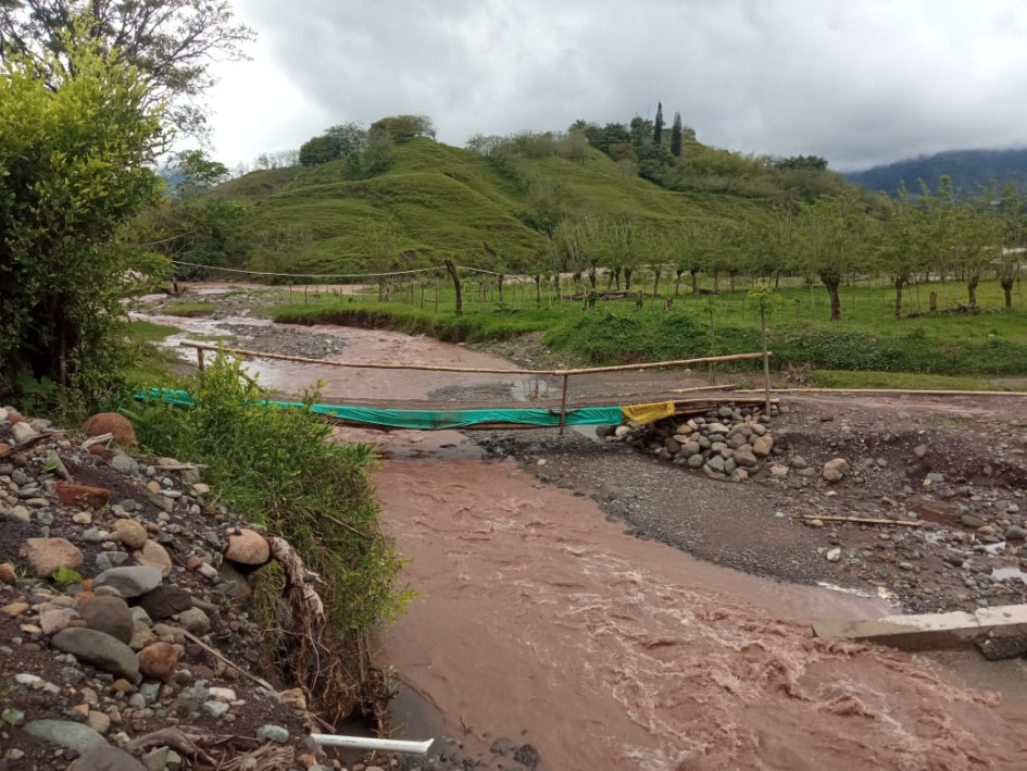La quebrada Grande, en Supía, registra una creciente súbita y amenaza inundaciones.