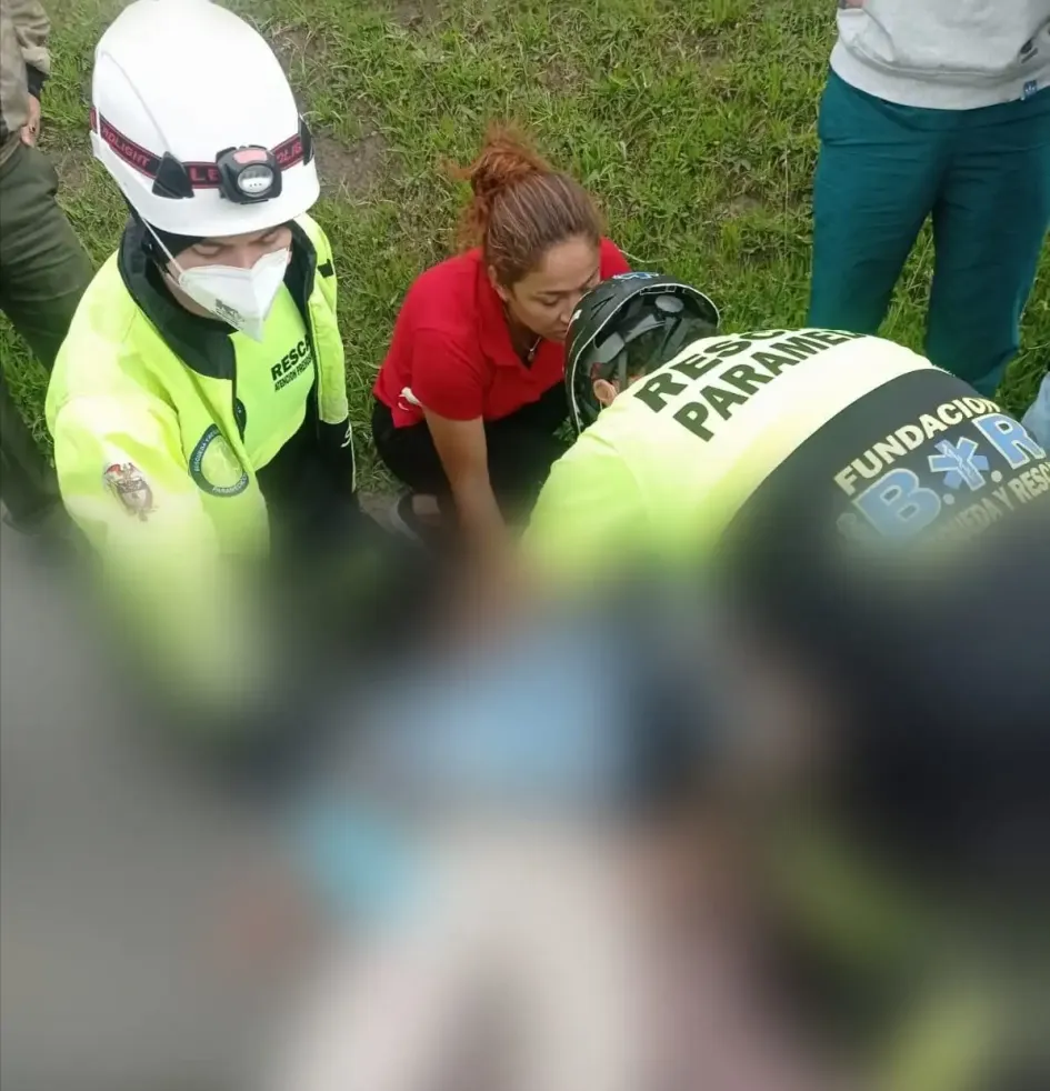 Moto atropelló a adulto mayor en el barrio Bajo Caribe