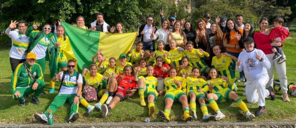 La selección departamental sub-13 femenina de Caldas.