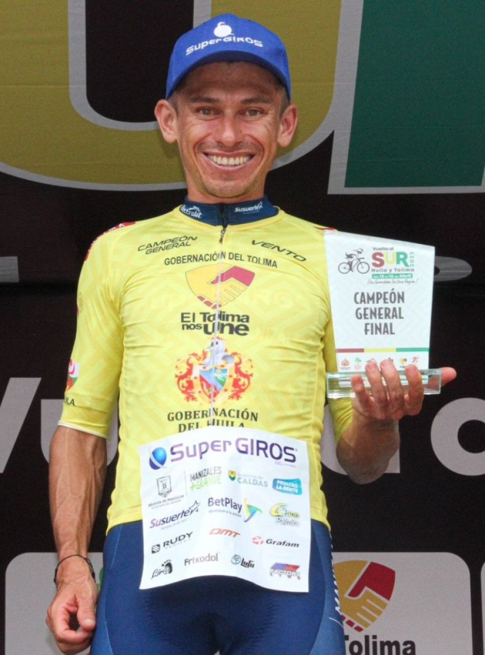 En la Vuelta al Sur, además de Chaparro, hubo otros 14 ciclistas caldenses.