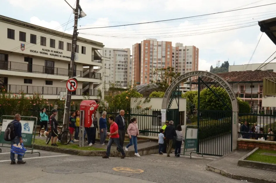 La Institución Educativa Nacional Auxiliares de Enfermería, de Manizales, está sin docente de matemáticas en la básica primaria.