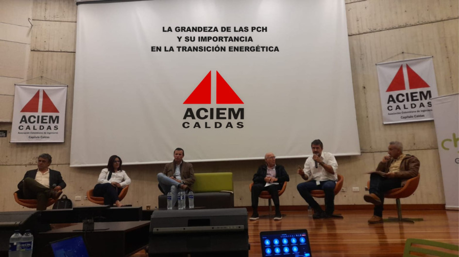 Éxito en el curso 'La grandeza de las pequeñas centrales hidroeléctricas', de ACIEM Caldas