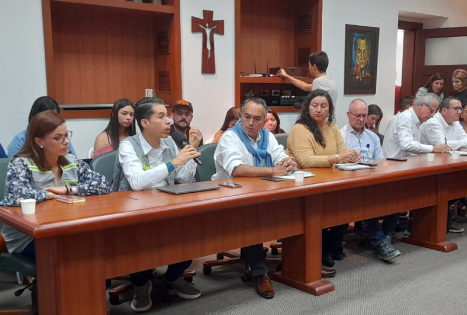 John Makario Londoño, director de Geoamenazas del Servicio Geológico Colombiano, en un PMU en la Gobernación de Caldas. 
