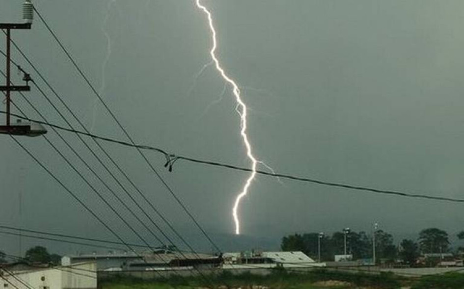 Entre las víctimas mortales habría un menor de edad.