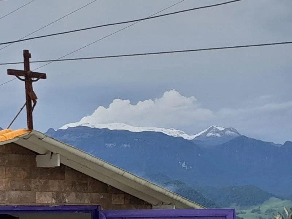 @yurubannycastro fotografió al Nevado del Ruiz, despejado, en la mañana de este miércoles.