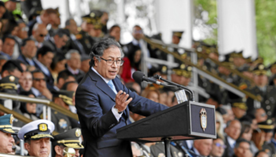 Foto | EFE | LA PATRIA El presidente, Gustavo Petro, a través de Twitter, su red social favorita, cuestiona todos los días a los medios de comunicación.