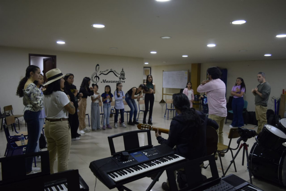 El último taller que se realizó ayer en Manzanares (Caldas) con los docentes de las escuelas de cuerdas típicas de la Secretaría de Cultura departamental.
