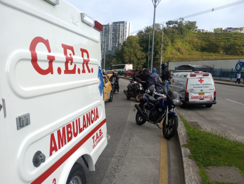 El siniestro ocurrió a las 6:45 de la mañana de este miércoles en la avenida Kevin Ángel con calle 59, en el sector de Aguas de Manizales.