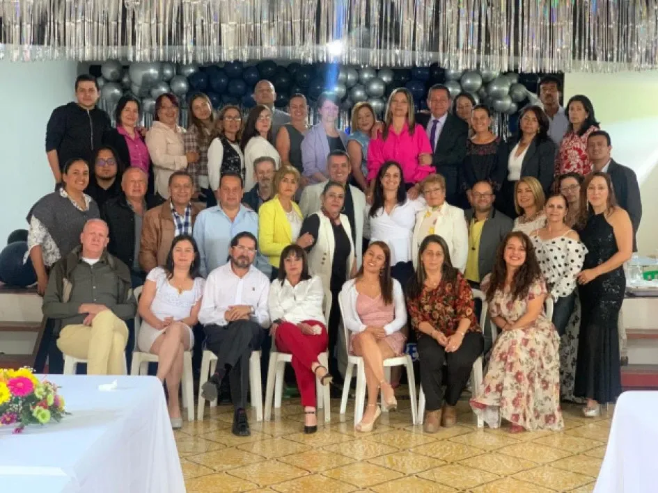 Docentes del colegio Jaime Duque de Villamaría, como otros de Caldas, se reunieron para celebrar el Día del Maestro.