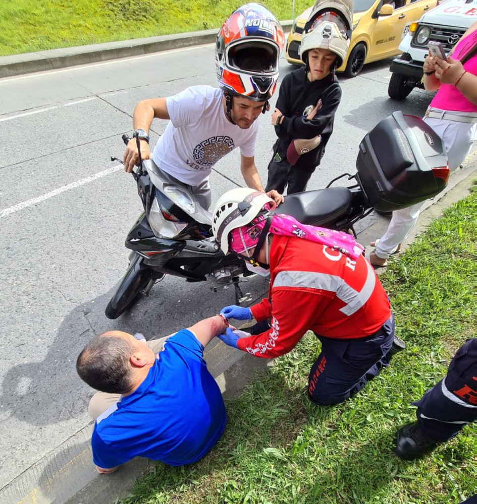 Accidente en la avenida Kevin Ángel