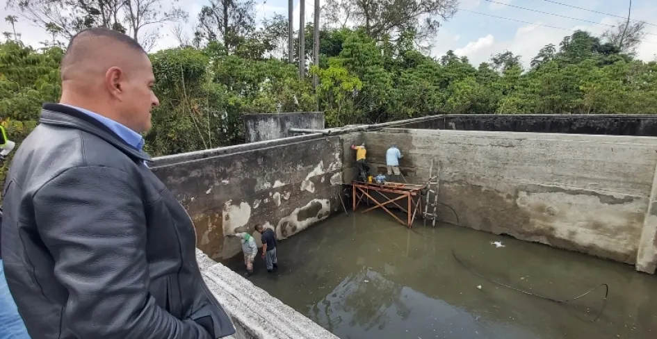 Son dos los tanques de agua que favorecerán a los neiranos, según el alcalde, Luis Gonzaga Correa.