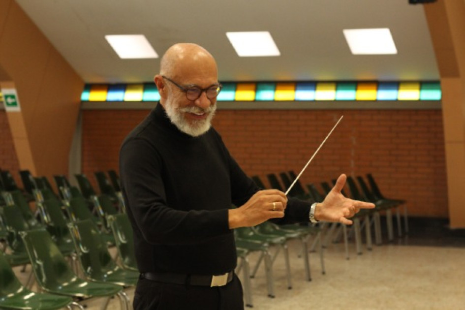 Huverney Cristancho Betancur, director de la Banda Sinfónica del colegio San Luis Gonzaga.