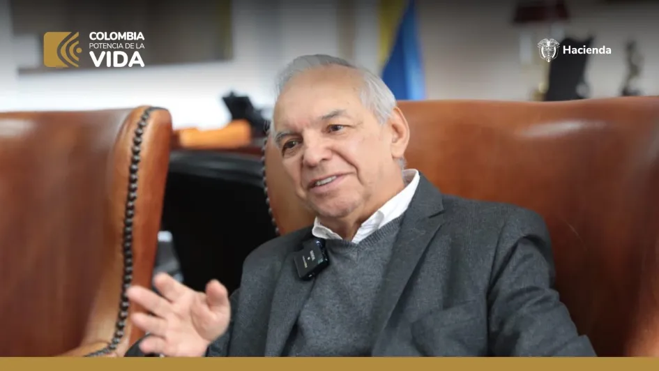 Ricardo Bonilla, ministro de Hacienda. 