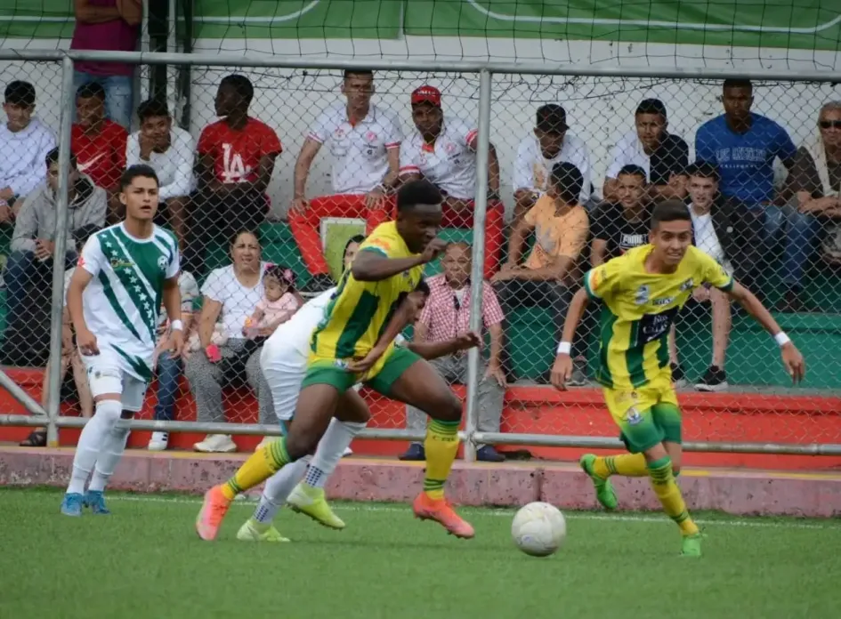 Partido entre la Selección Caldas Sub-19 y su similar de Risaralda. 