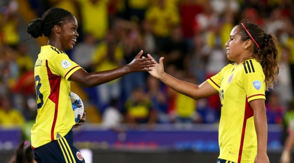 Linda Caicedo y Leicy Santos.