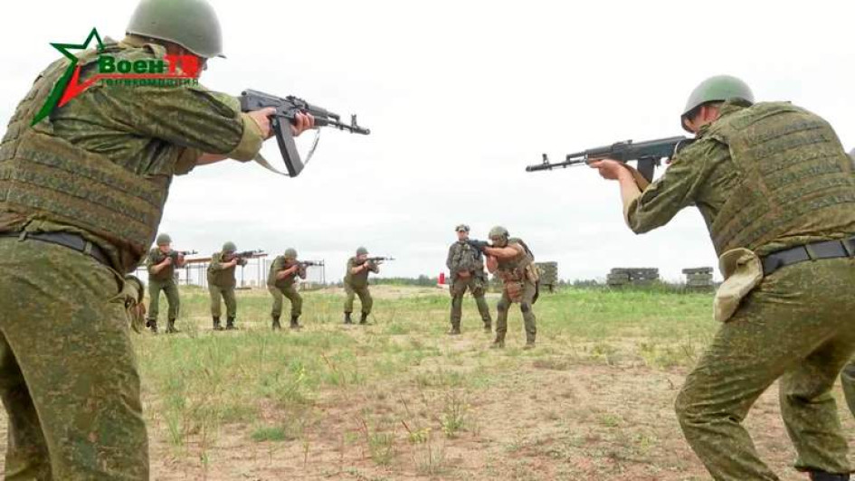 Entrenamiento del grupo Wagner a los soldados de Bielorrusia.  