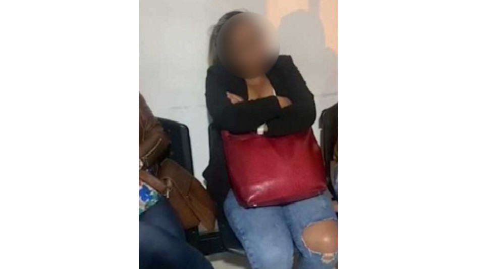 Esta profesional en derecho asegura que les cumplió a algunas personas que la señalan y niega ser una estafadora.