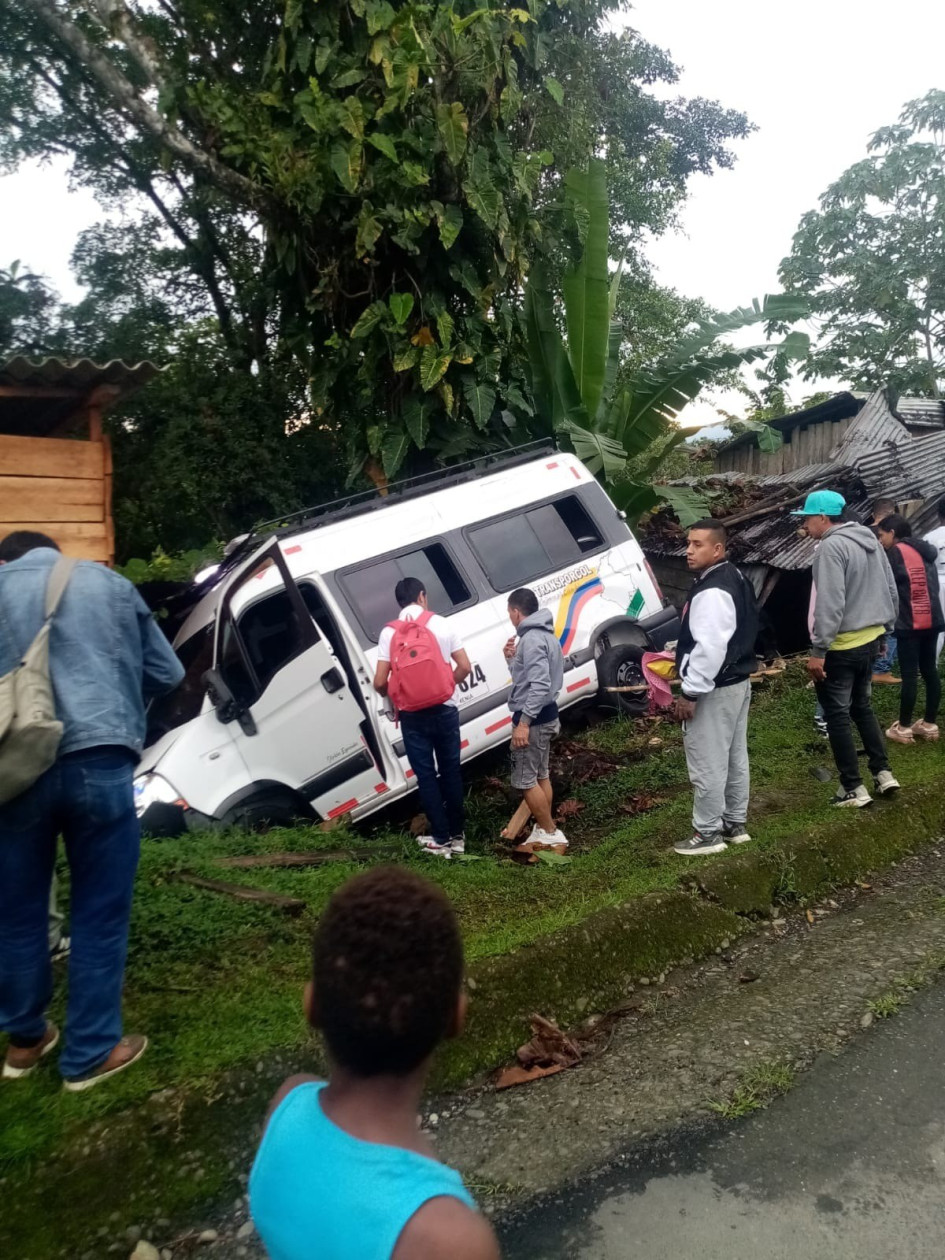 Ocurrió en el corregimiento de Córdoba. El fallecido vivía en el sector donde un vehículo que transportaba a ciudadanos de Anserma (Caldas) se chocó.