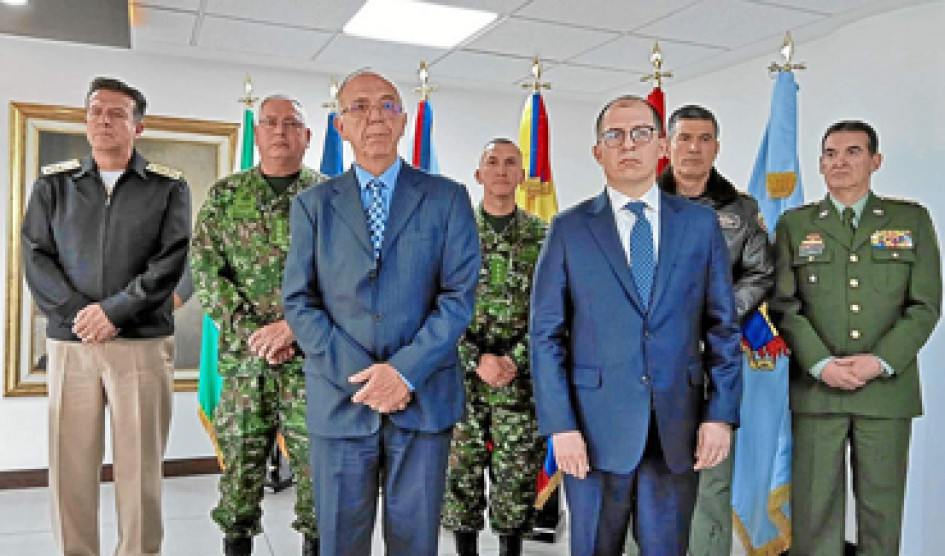 Foto | @MINDEFENSA | LA PATRIA  Iván Velásquez, ministro de Defensa, se reunió ayer con el fiscal general, Francisco Barbosa, para expresarle su apoyo y respaldo.