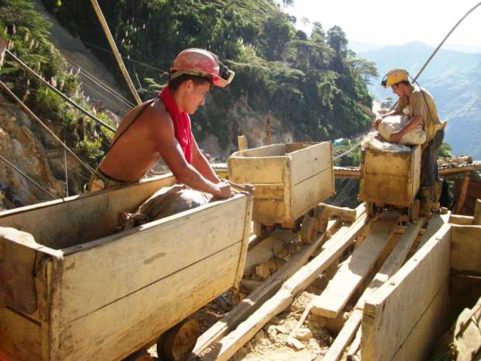 Marmato es el municipio minero de Caldas. Aproximadamente cuenta con 535 minas en producción, 97 plantas de beneficio y 6 mil trabajadores provenientes de 17 departamentos, según el Censo minero del 2012.