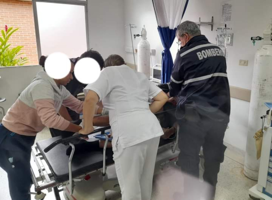 El minero fue trasladado al centro médico de Marmato, donde permanece sin complicaciones.