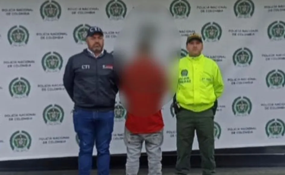 Al hombre lo enviaron a la cárcel como presunto responsable de violencia intrafamiliar agravada.